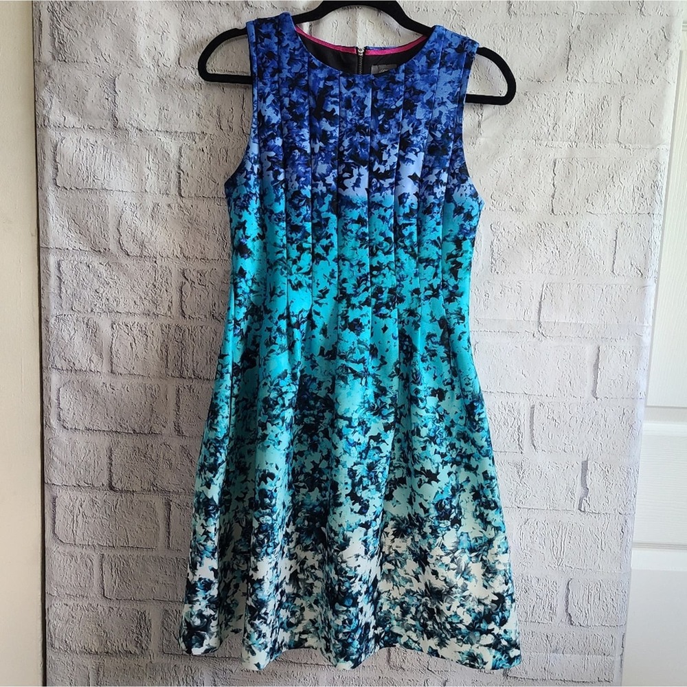 Vince Camuto Blue Ombre‎ Floral Abstract Fit And Flare Dress Size 6